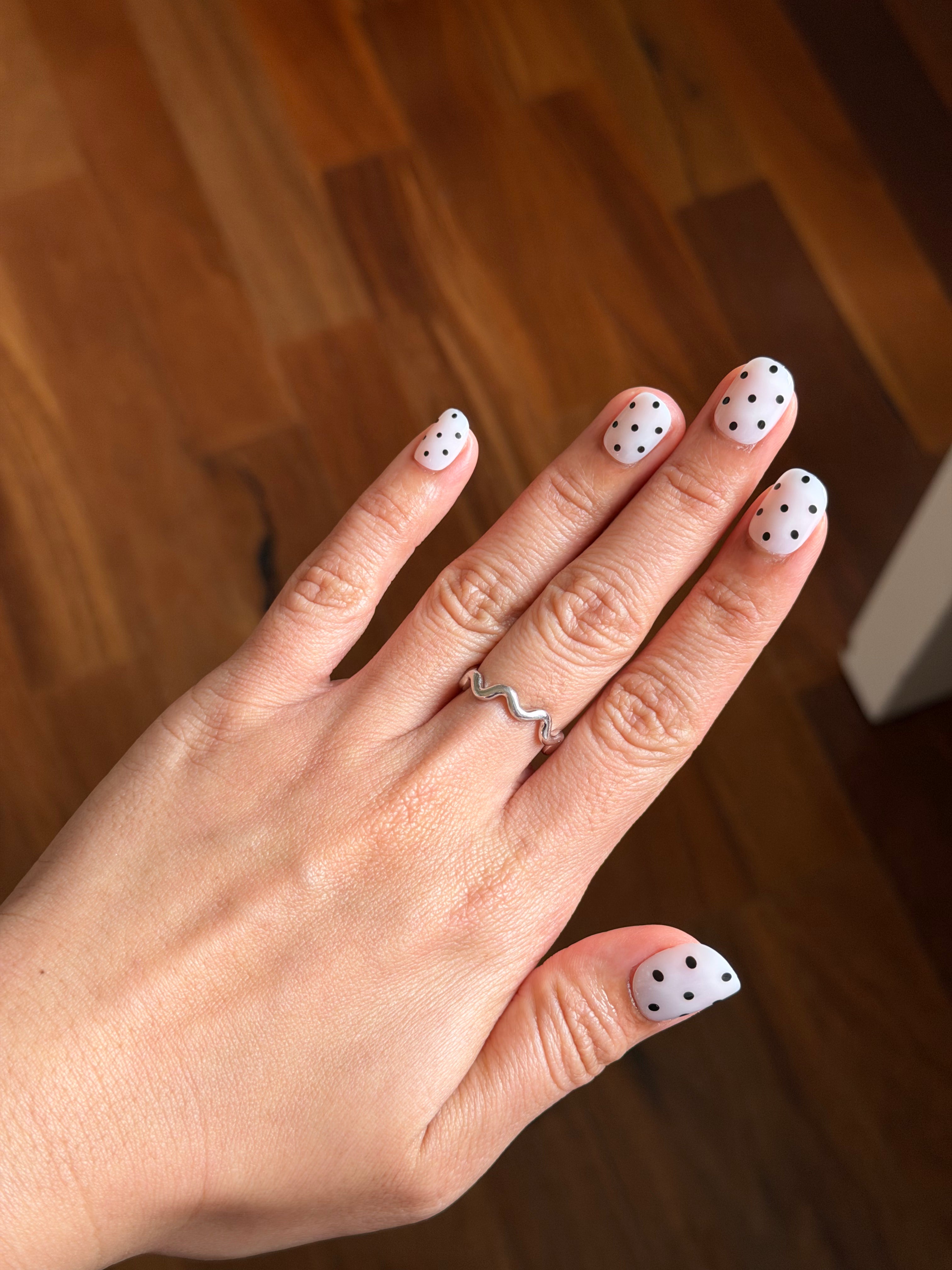La La Land (Extra Short Squoval)