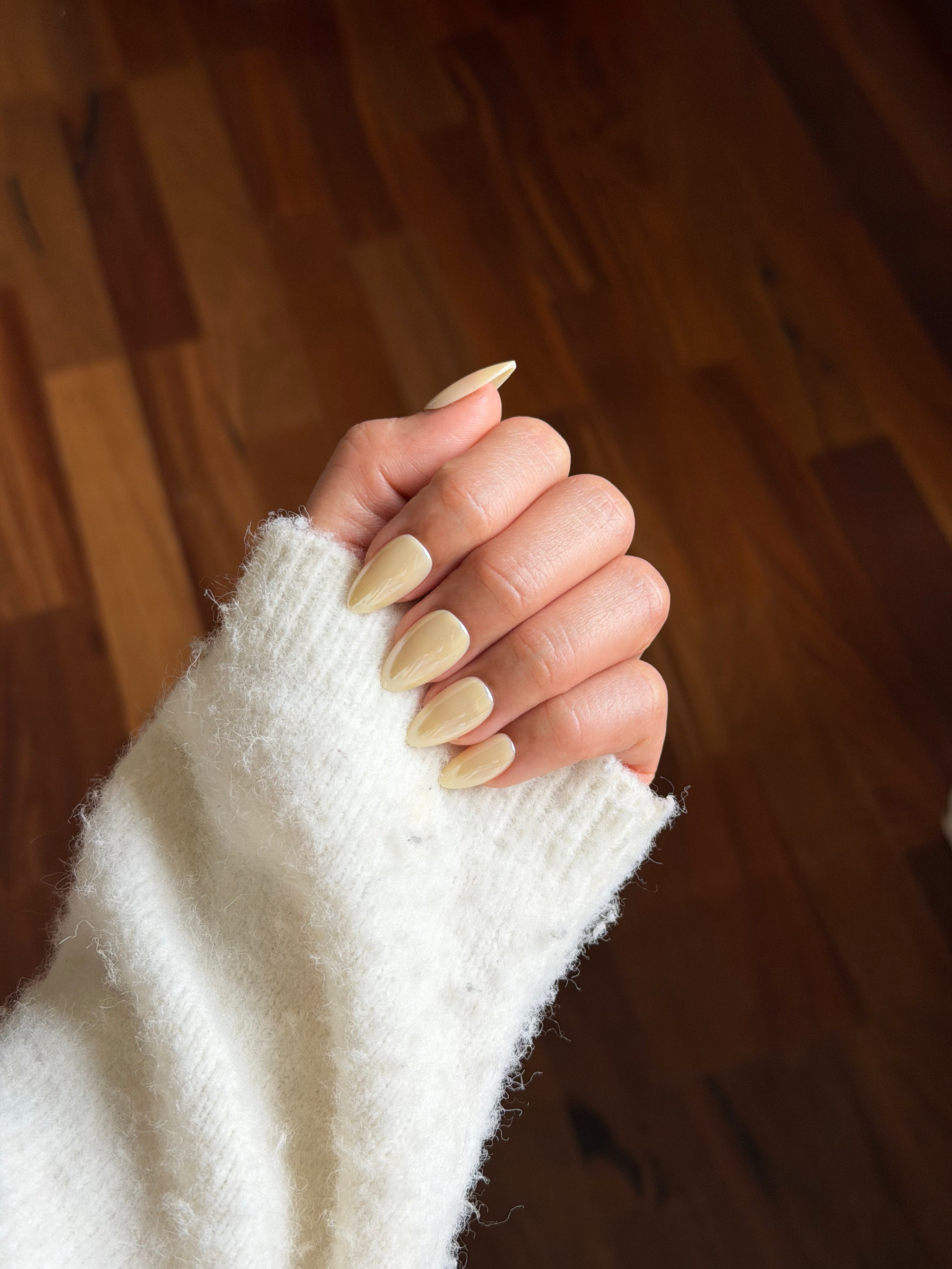 Moon Lover (Short Almond)
