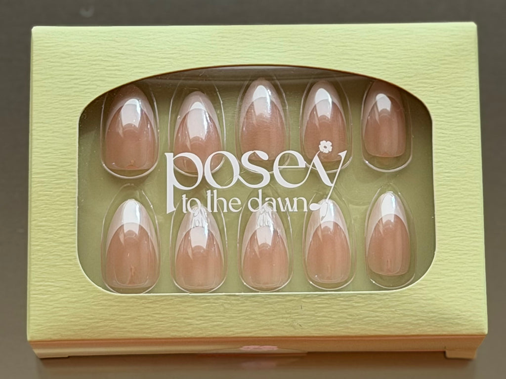 POSEY (Short Almond)