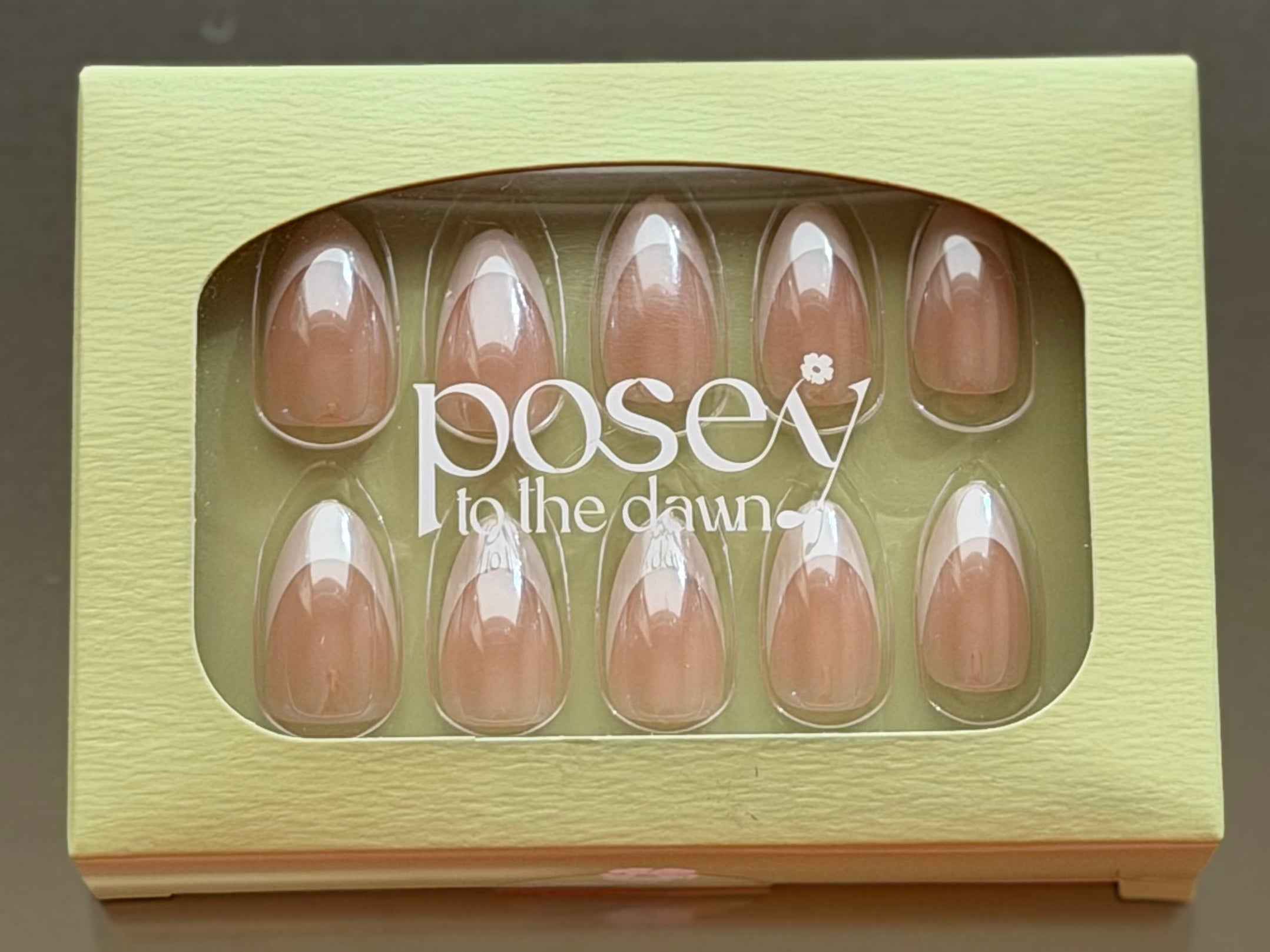 POSEY (Short Almond)